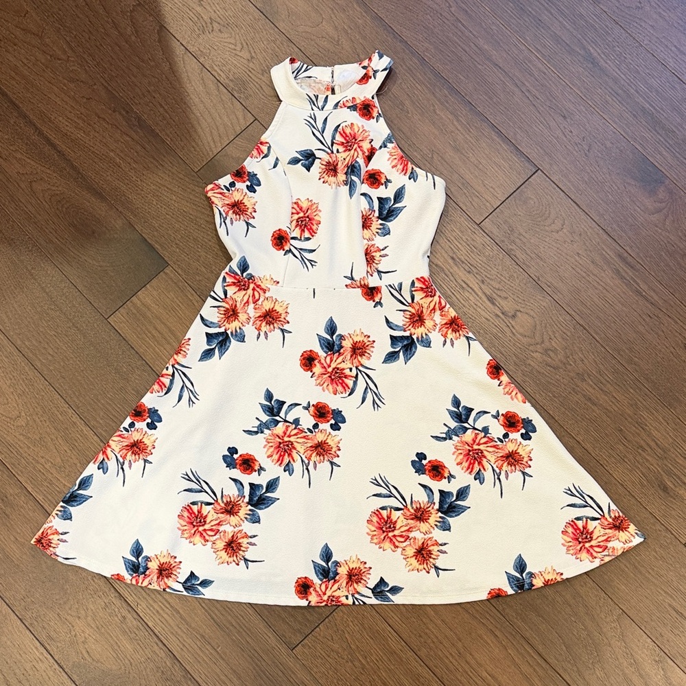 No Boundaries Coral and White Floral Halter Neck Juniors Dress Small C3-022
